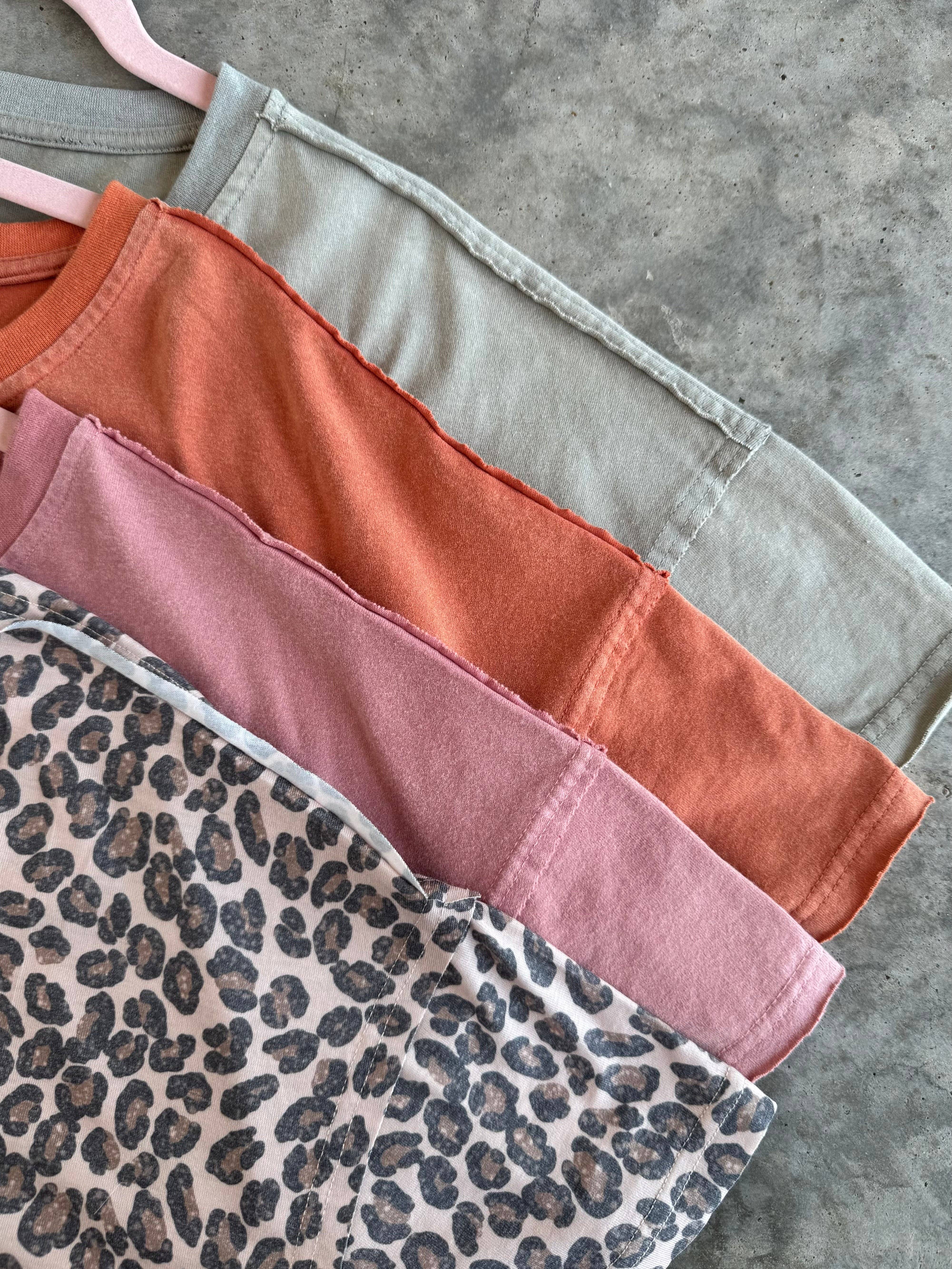 BLAKELEY - Wholesale T-Shirt - Women's - NEW COLORS- JOEY WASHED COTTON BOYFRIEND TEE17