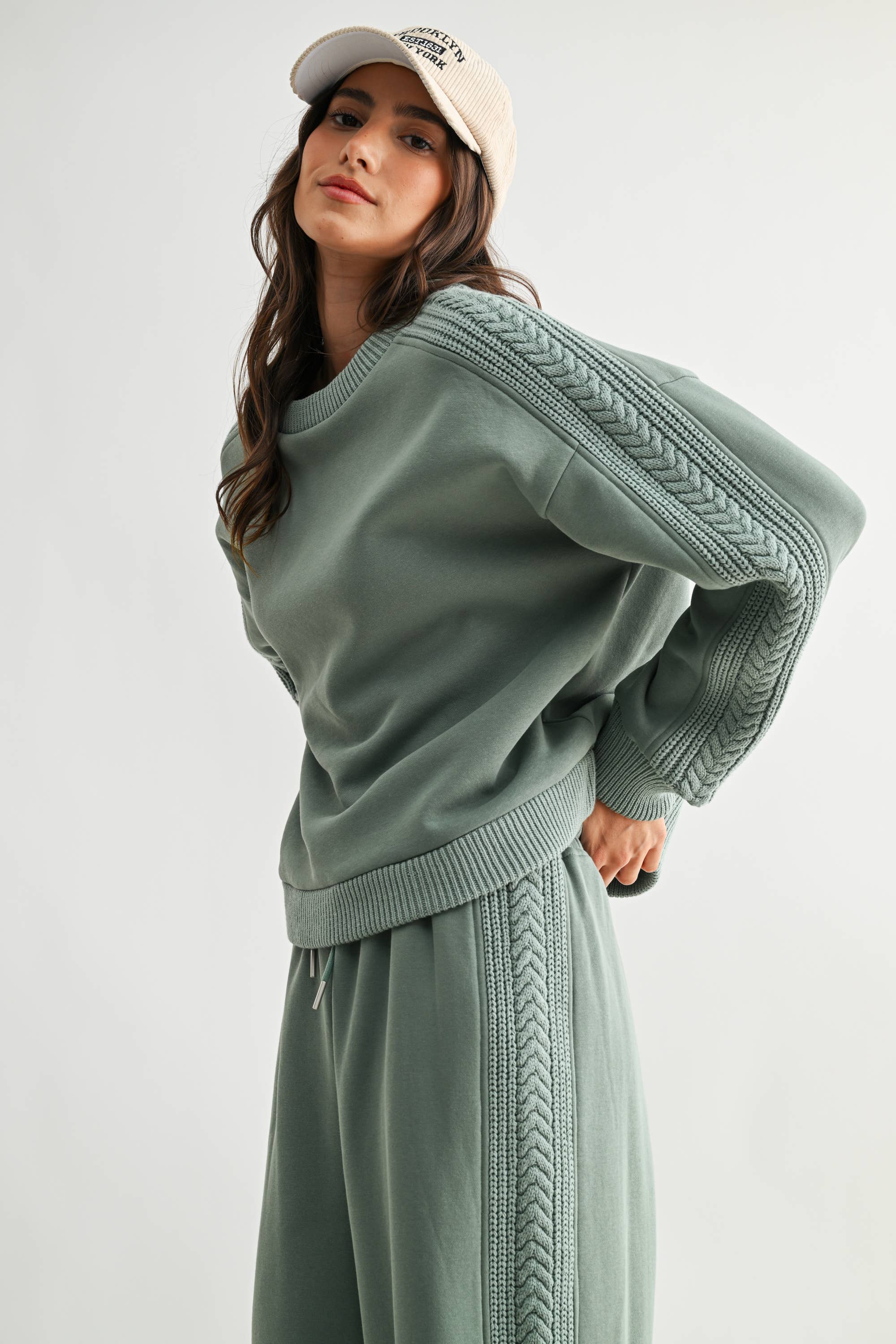 Camellia – wholesale Tops set – Women's – CS10248E CABLE KNIT TRIM OVERSIZED LOUNGE SET30