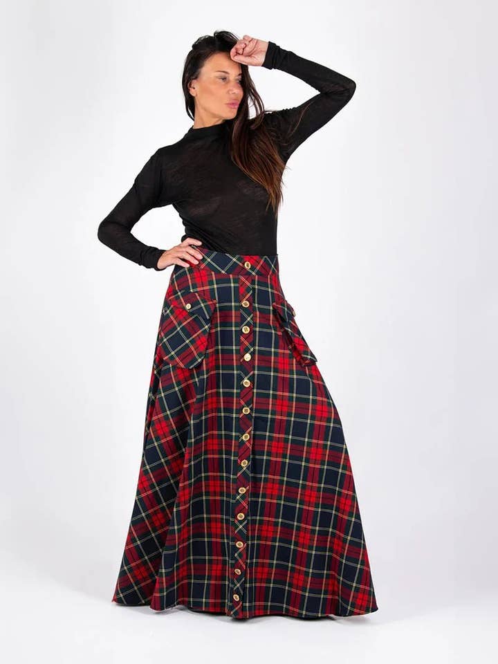 Ein karierter Rock KATYA für den Großhandel von EUG fashion