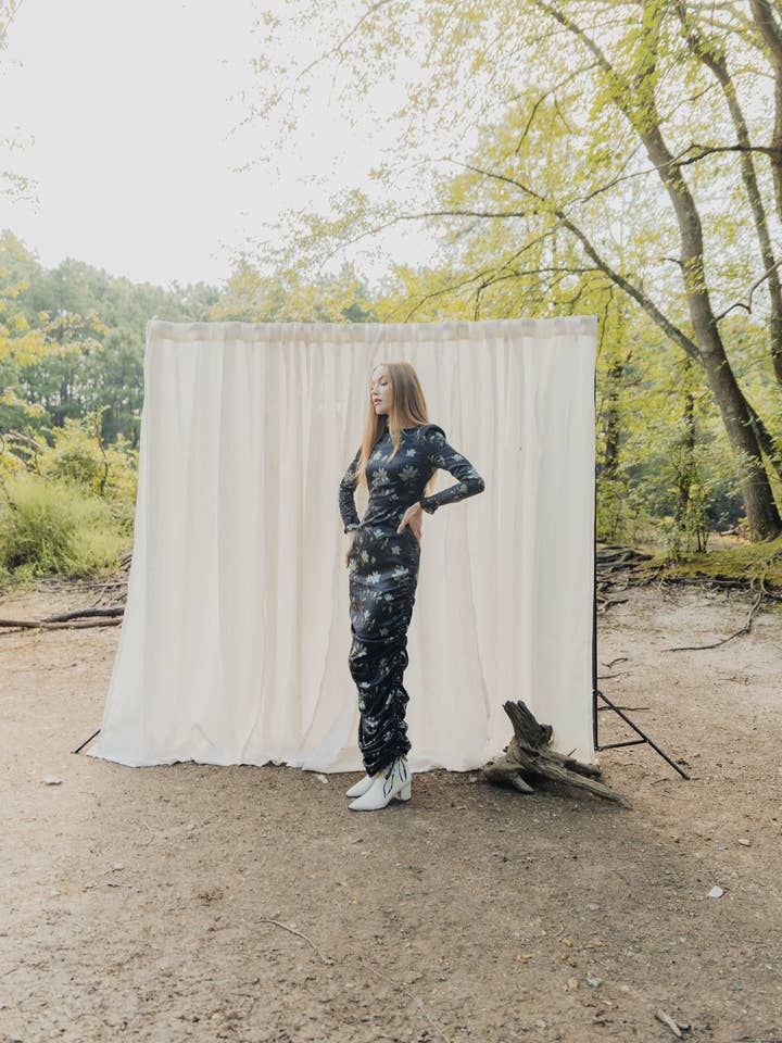 El vestido NINA para venta al por mayor de The Nina Collection