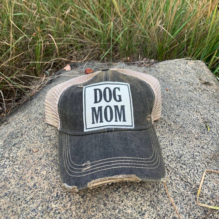 Vintage Life - Wholesale Trucker Hat - Women's - Dog Mom Distressed Trucker Hat Baseball Cap