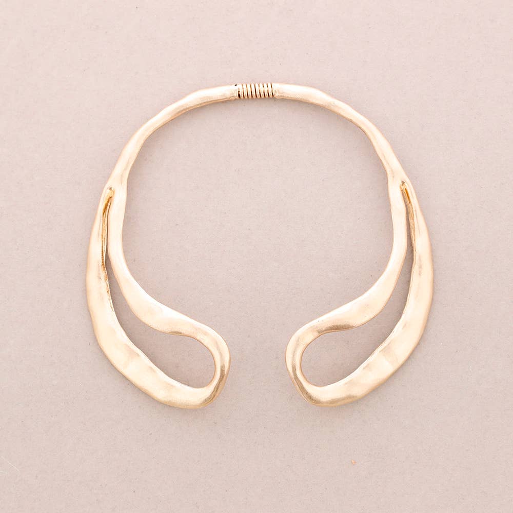 or Collier ras du cou minimaliste et adaptable en vente sur Faire0