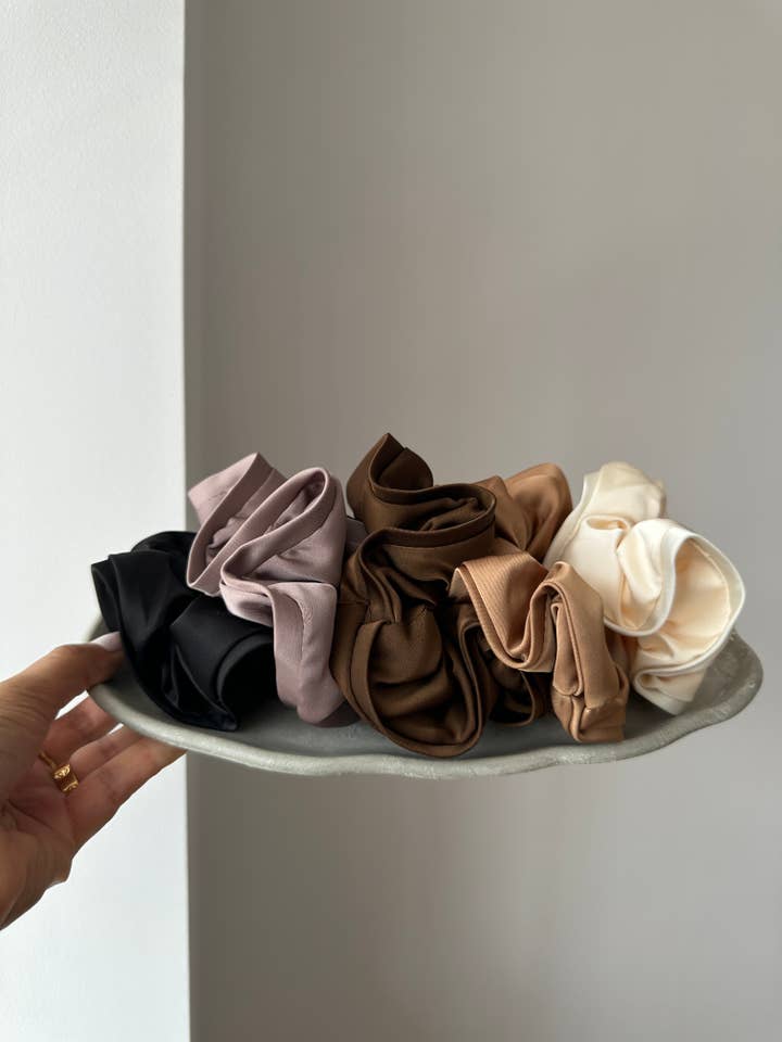 Pleated Scrunchie Set for wholesale by ByAmerjit