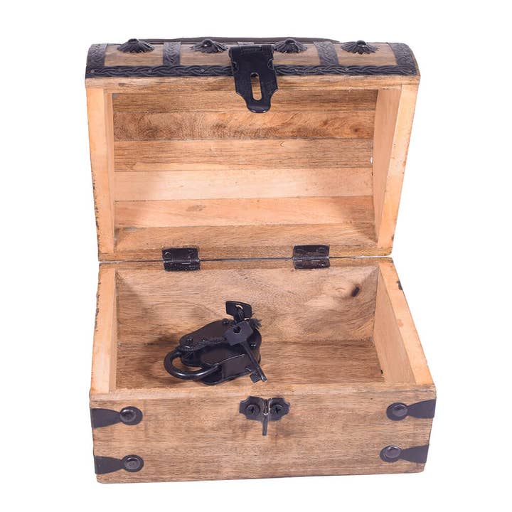 giftland - Wholesale Decorative Box - Wooden Pirate Chest Box With Iron Lock and Keys