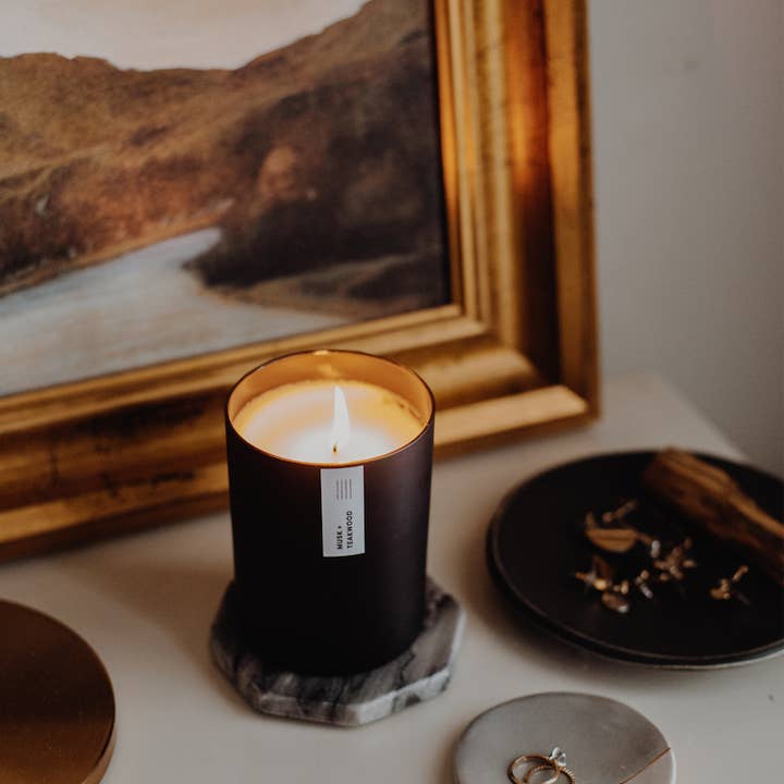Calyan Wax Co. - Wholesale Jar/Filled Candle - Musk + Teakwood - Matte Black Tumbler Soy Candle2