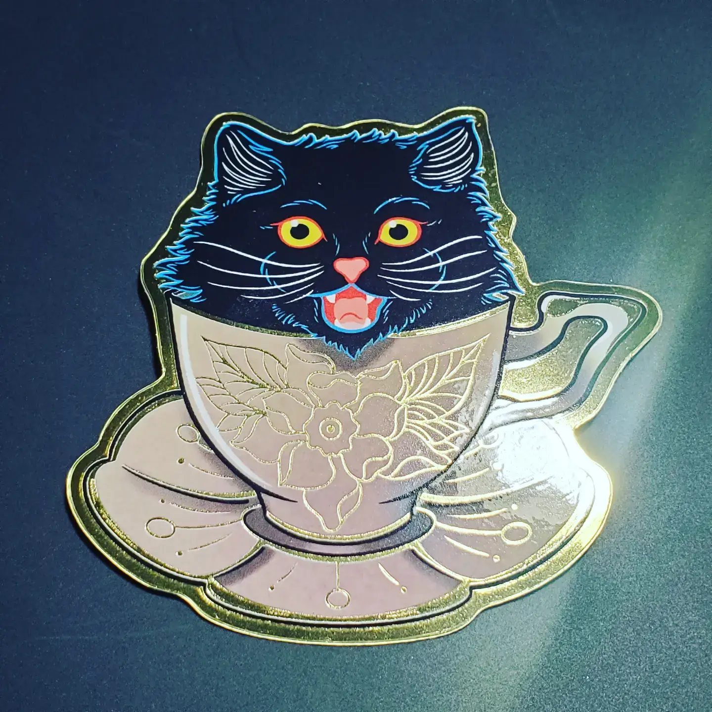 Cat Champion – wholesale Sticker – *Sticker: Teacup Kitten, 3" gold foil1