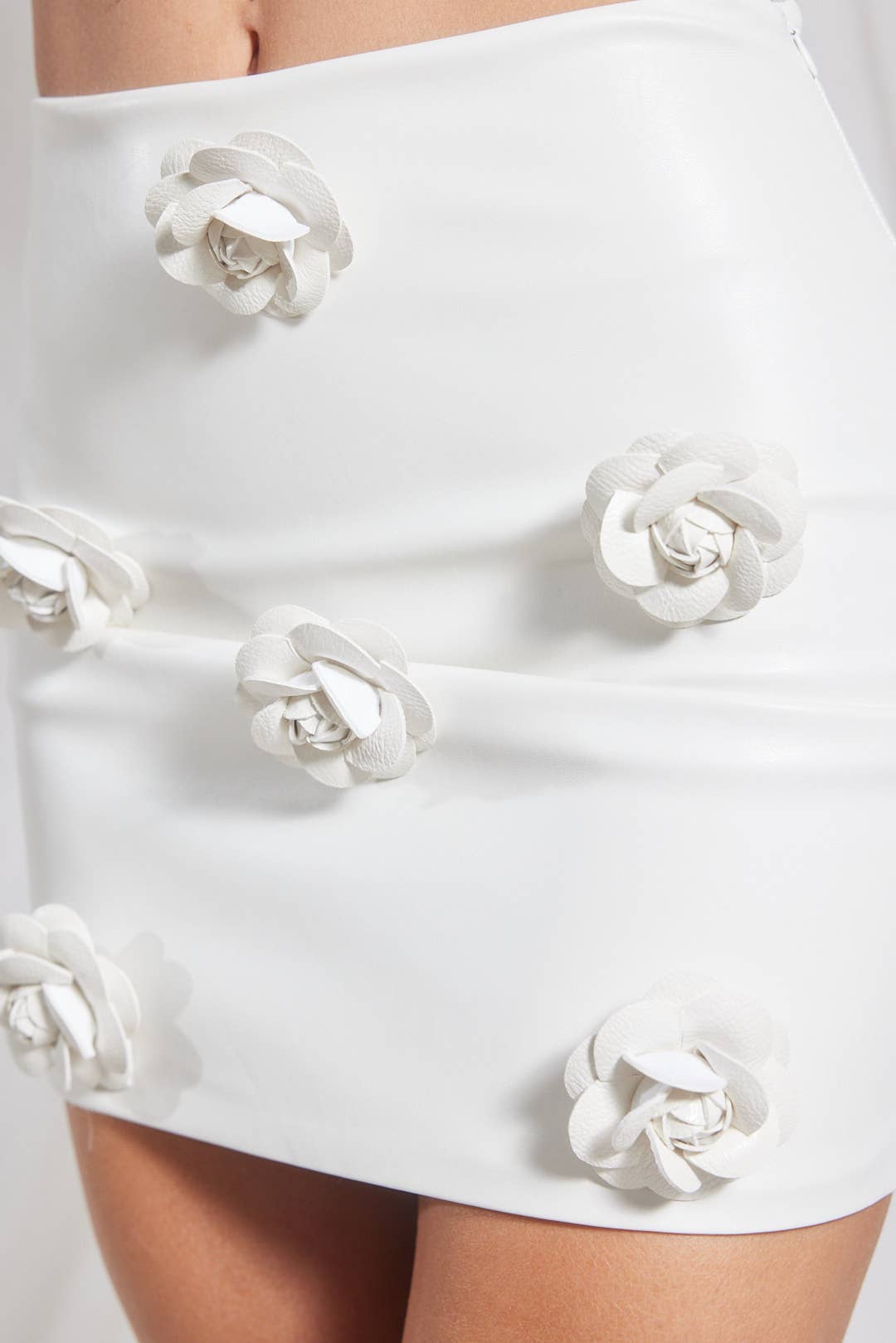 WFFS – wholesale Top & skirt set – Women's – Camelia Flower PU Skirt Set 4