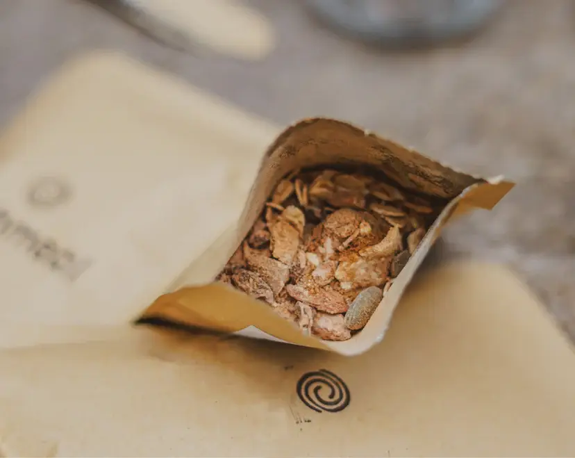 earthmeal – Engroshandel Protein-/superfoodpulver – earthmeal - let brændstof (63g) - 40 pakker2