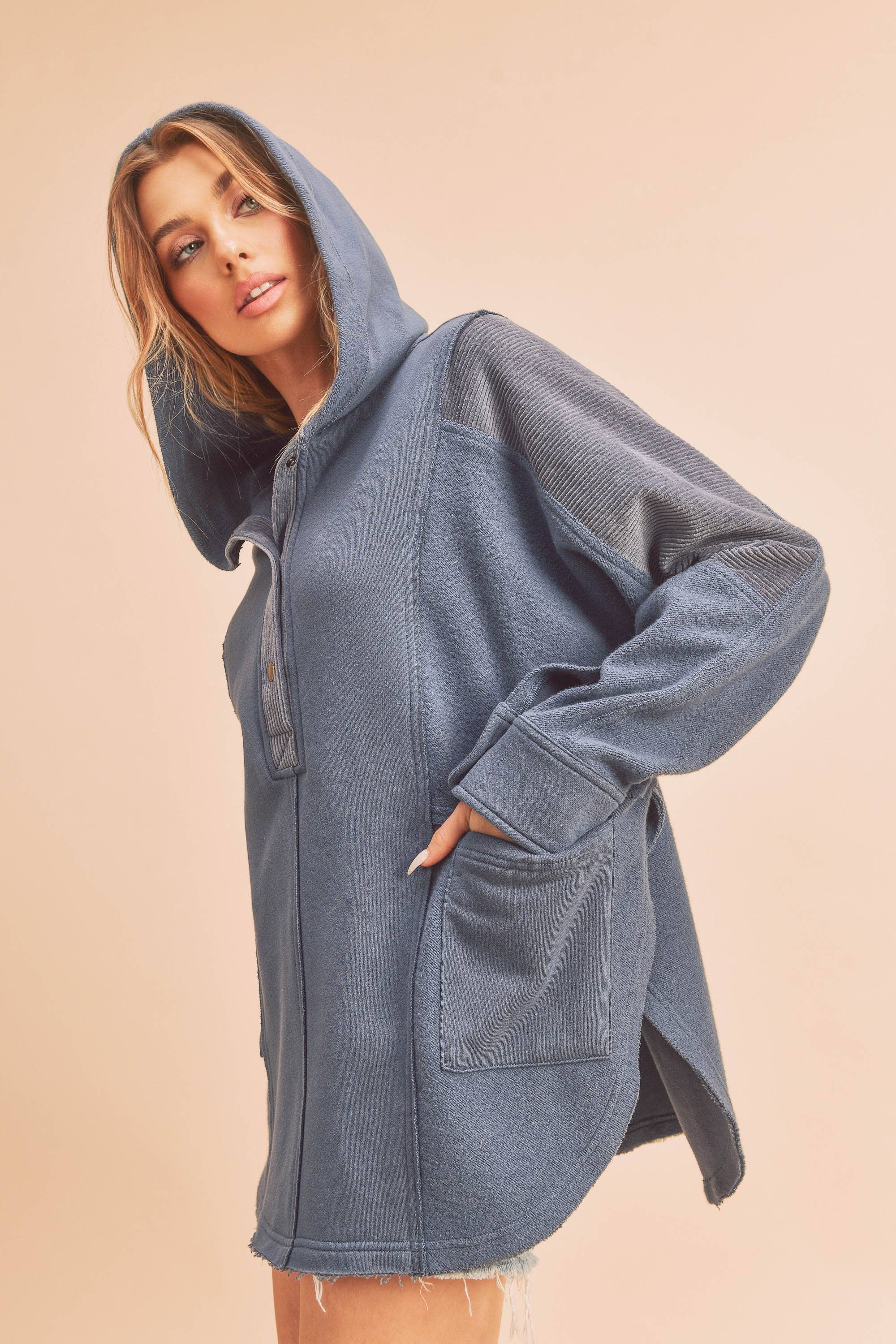 AEMI + CO - Wholesale Hoodie - Women's - 545AK Dove Pullover 535