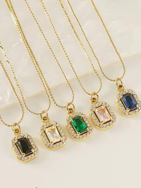 Collier Pendentif Zircon Plaqué Or 18K Seira pour la vente par Pristti Design