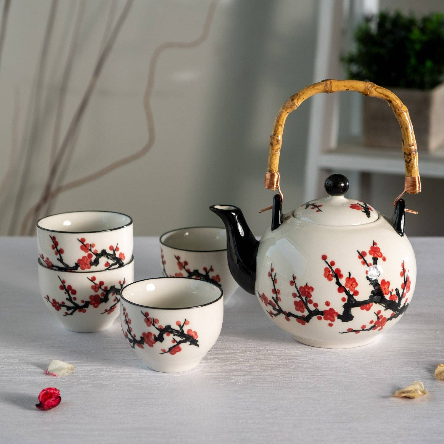 Urban Tokyo - Wholesale Tea Set - Cherry Blossoms Tea Set 30 oz Tea Pot with 4 Cups (1/8)2