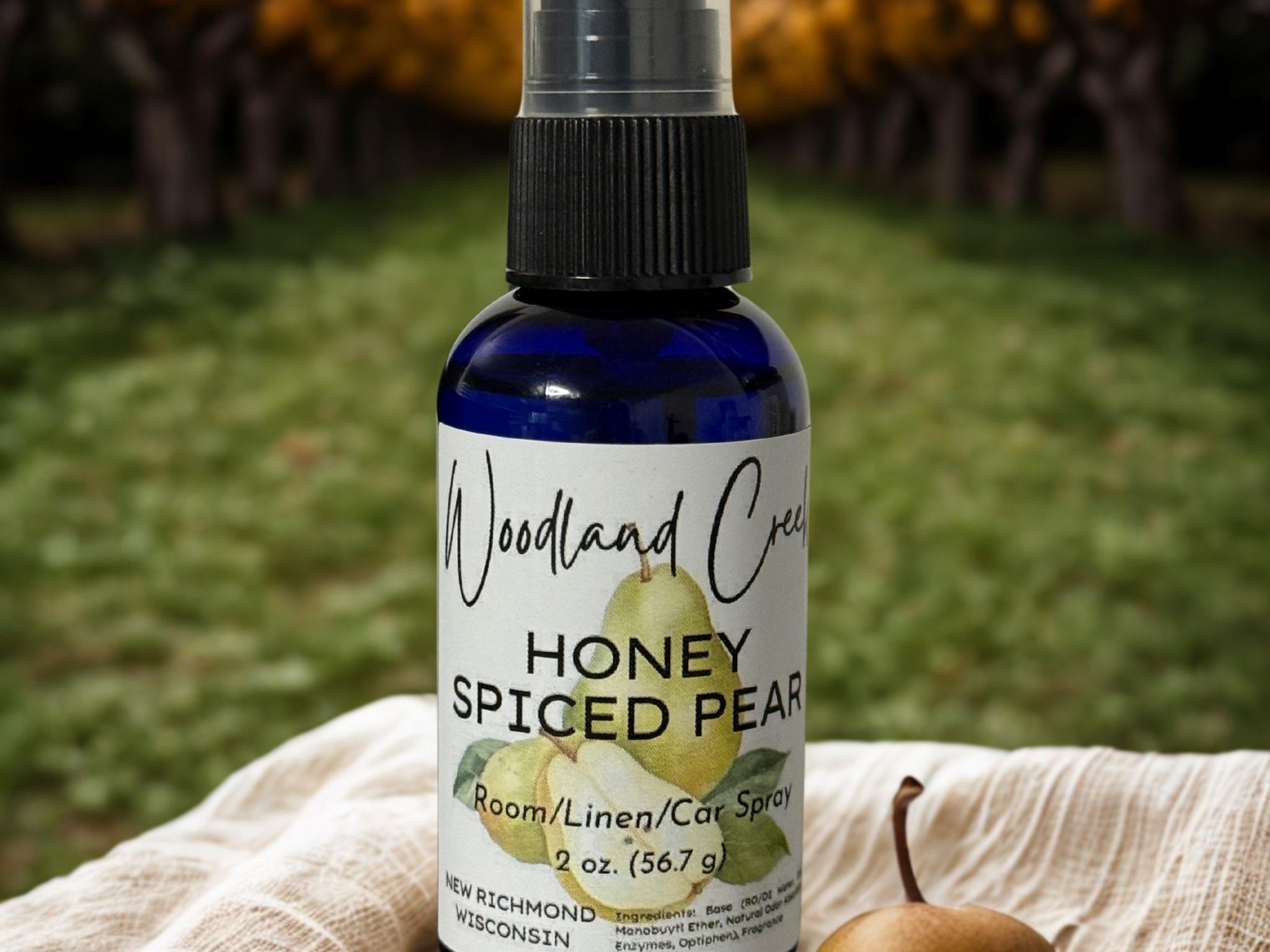 Woodland Creek Candles - Vente Vaporisateurs d'ambiance et de linge - Spray d'ambiance à la poire épicée au miel1