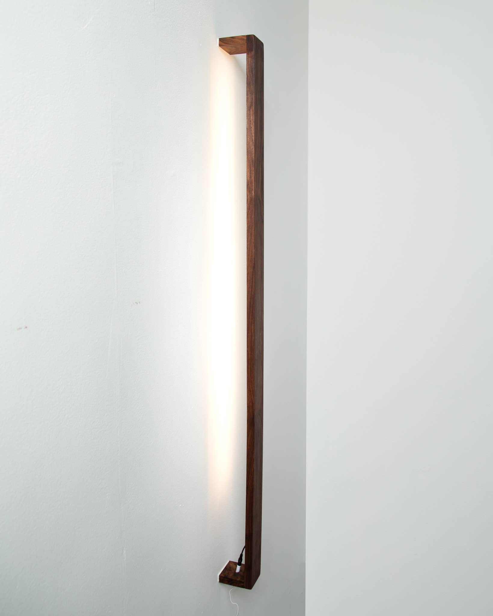 The Iron Roots Designs - Wholesale Sconce - Dimmable Wood Wall Light with Remote1