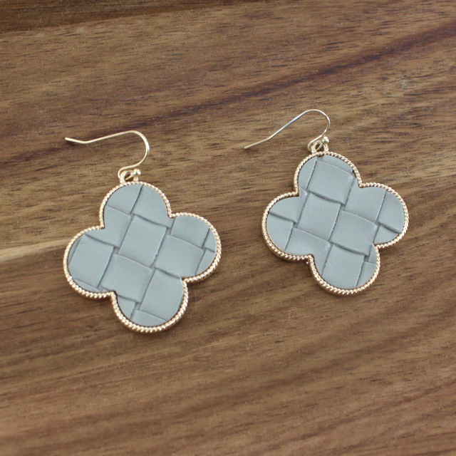 Pretty Persuasions - Wholesale Dangle Earrings - E23157 Faux Leather Clover-Shape Earrings2
