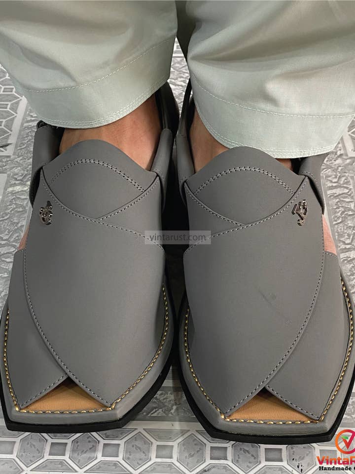 Grey Leather Kaptaan Chappal, Grey Suede Sandals For Gents for wholesale by vintarust