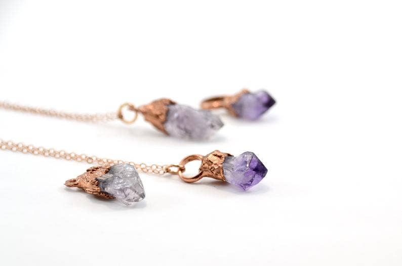 Daddy Daughter Jewelry - Vendita all'ingrosso Collana con ciondolo/pendaglio - Collana con punta di ametista in rame | Collana in oro rosa 14 carati6