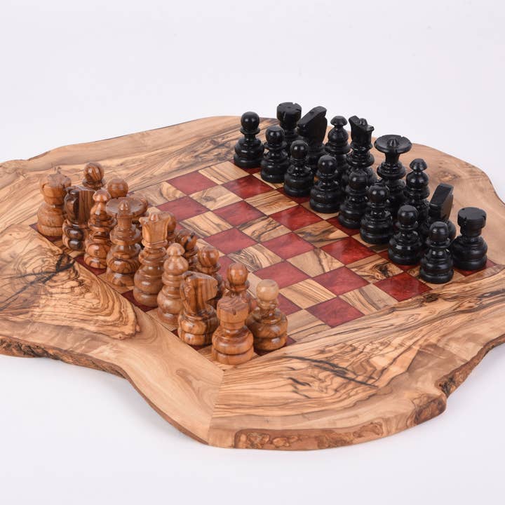 Set di scacchi in legno d'ulivo per la vendita all'ingrosso da parte di Carré Olive Wood
