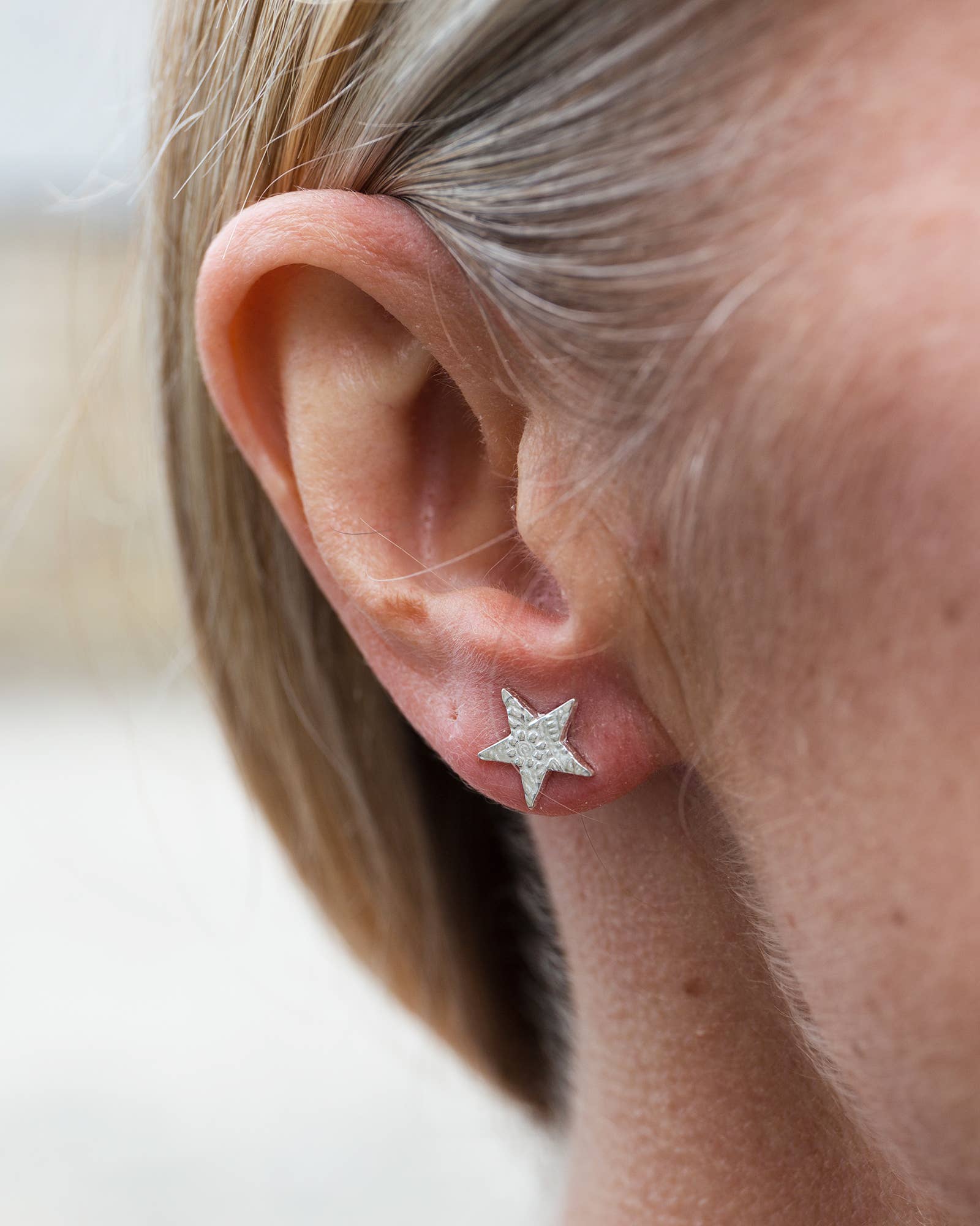 Lucy Kemp Jewellery – wholesale Stud/post earrings – Sterling Silver Textured Star Studs6