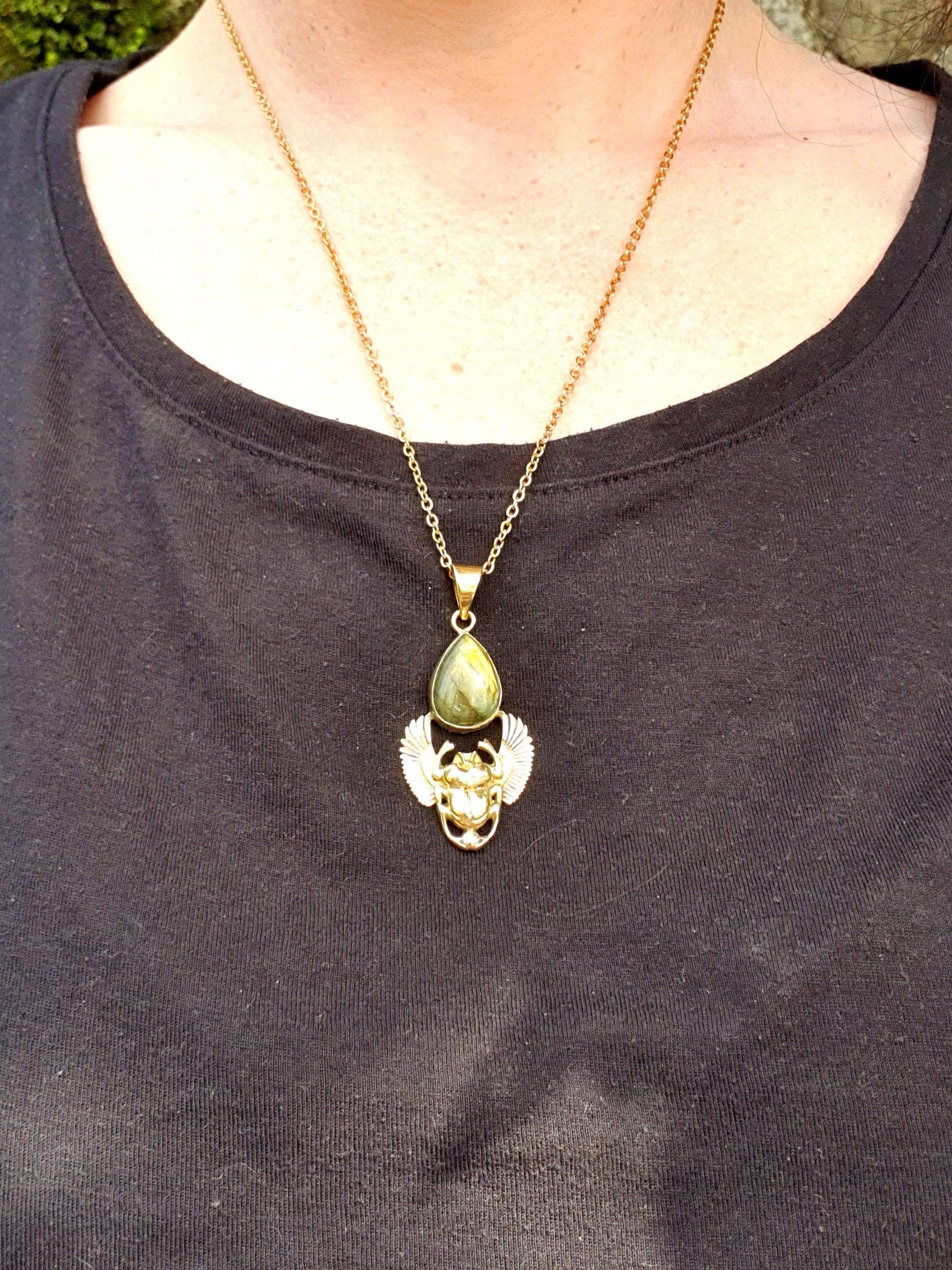 Kaali Boutique - Wholesale Pendant/Charm Necklace - Golden Scarab Labradorite Necklace / Talisman / Third Eye / Hypoallergenic / Brass / Boho / Inca / Ethnic / Illuminati4