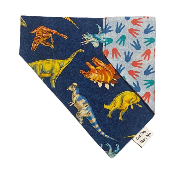 Dino Bandana pour chien pour la vente par Old Dog, New Style