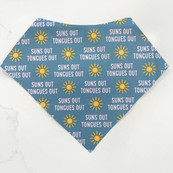 Suns Out Tongues Out Halstuch für Hunde für den Großhandel von LunaBlu