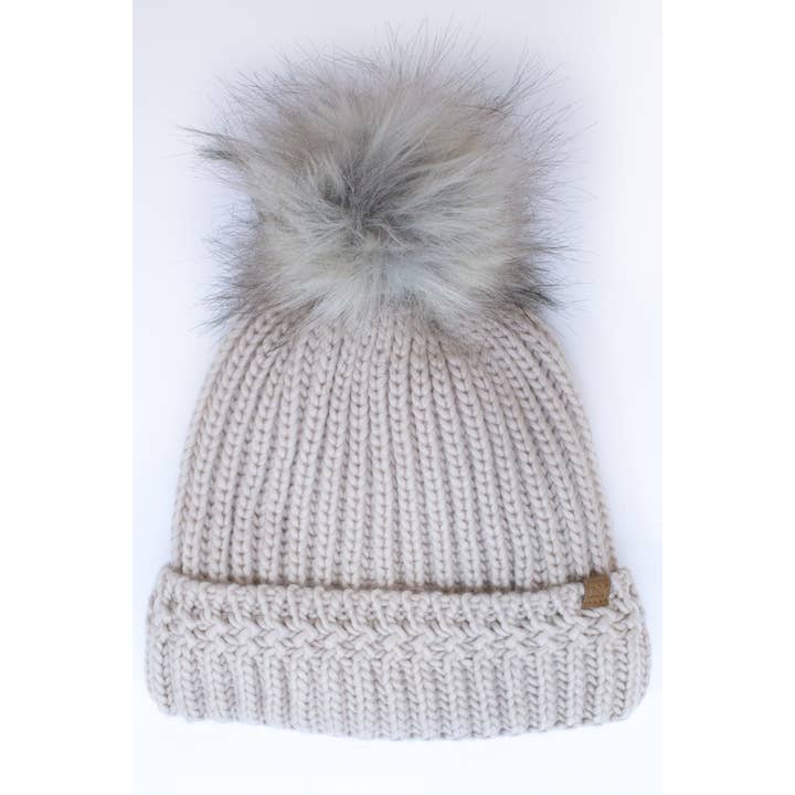 Suzie Q USA – wholesale Mössa - Dam – Stickad mössa med Faux päls Pom Fuzzy