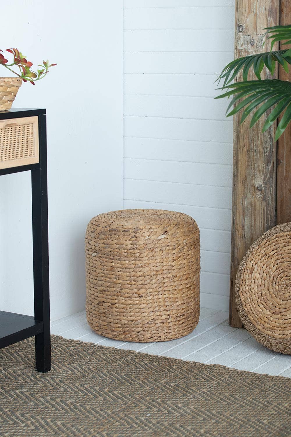 A&B Home Group Inc. - Wholesale Stool - D14.5x14.5" Water Hyacinth Stool 1EA/CTN16