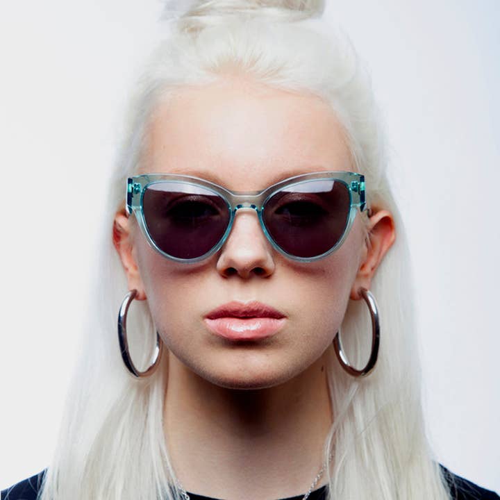 Yunizon Eyewear - Wholesale Sunglasses - Women's - Vamp5