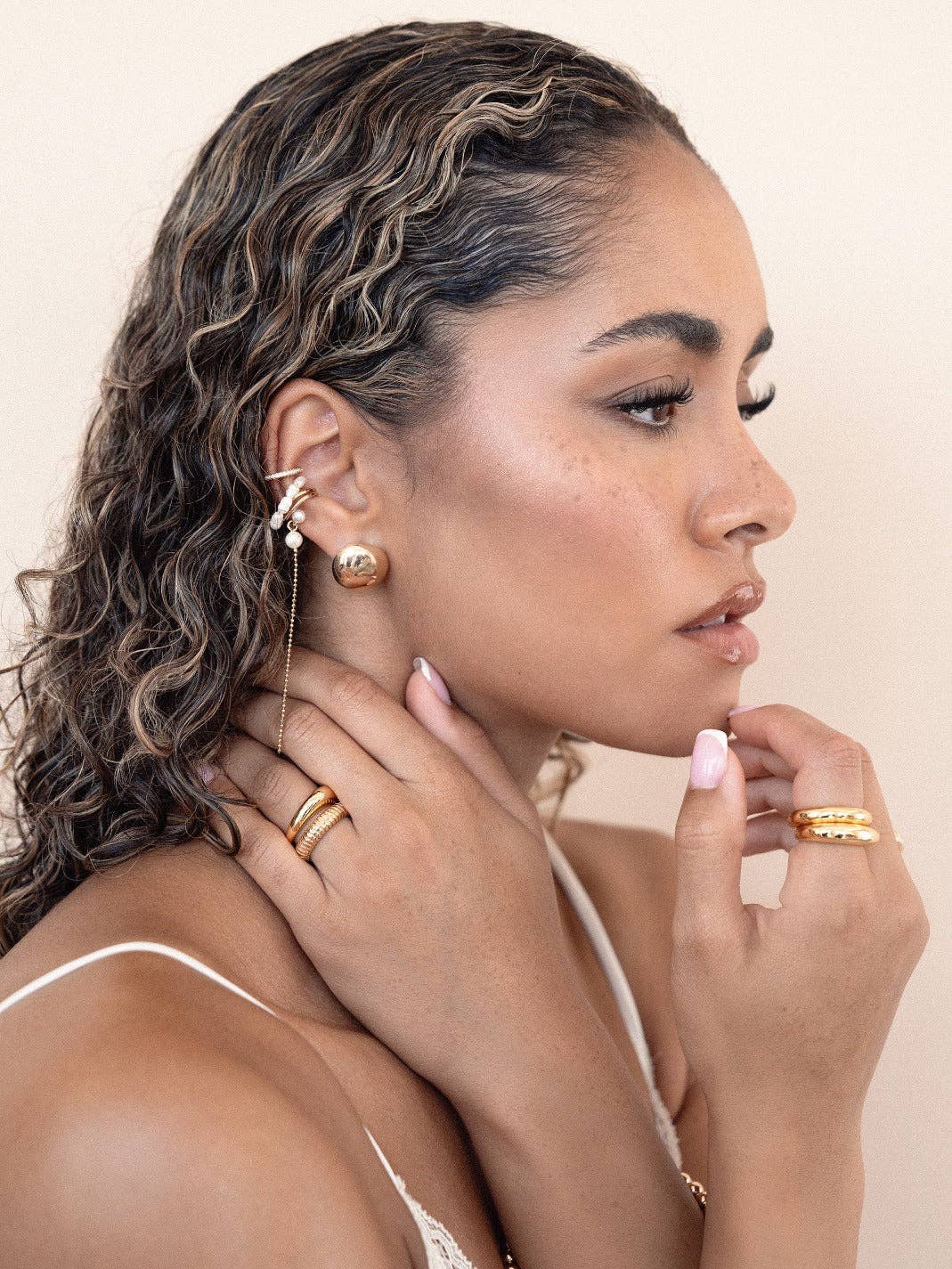 Ettika – Großhandel Schmucksets – Pearl Drama Ohrmanschetten-Set4