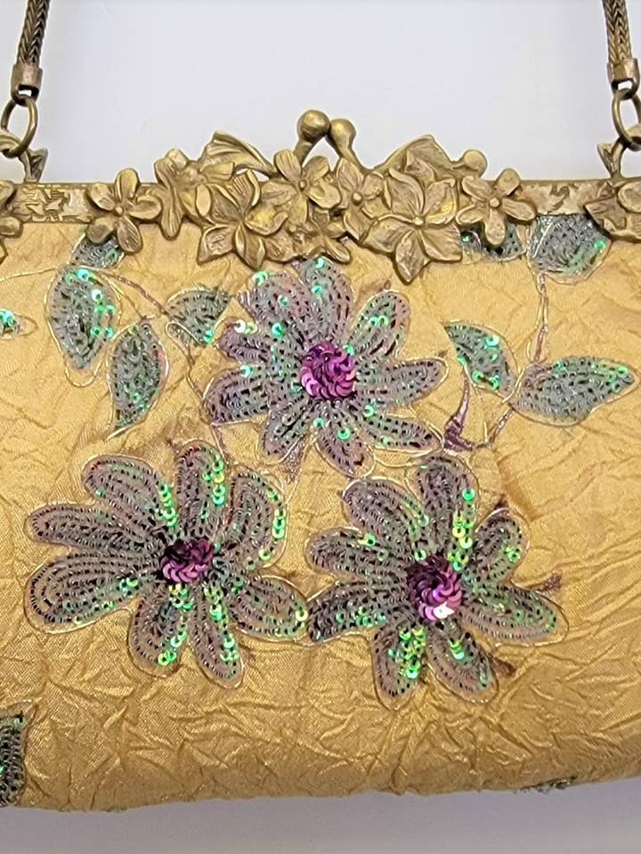 VINTAGE KLASSIEKE HANDTAS MET BLOEMEN voor wholesale door Ricki designs