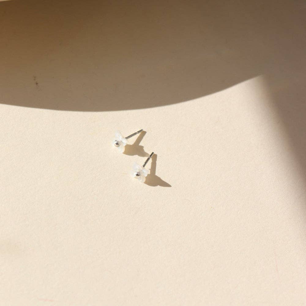 Token Jewelry - Wholesale Stud/Post Earrings - Mother of Pearl Flower Studs2