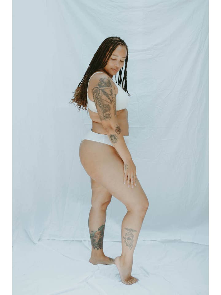 Esra the Label - Wholesale Underwear - Women's - The High Rise Thong13