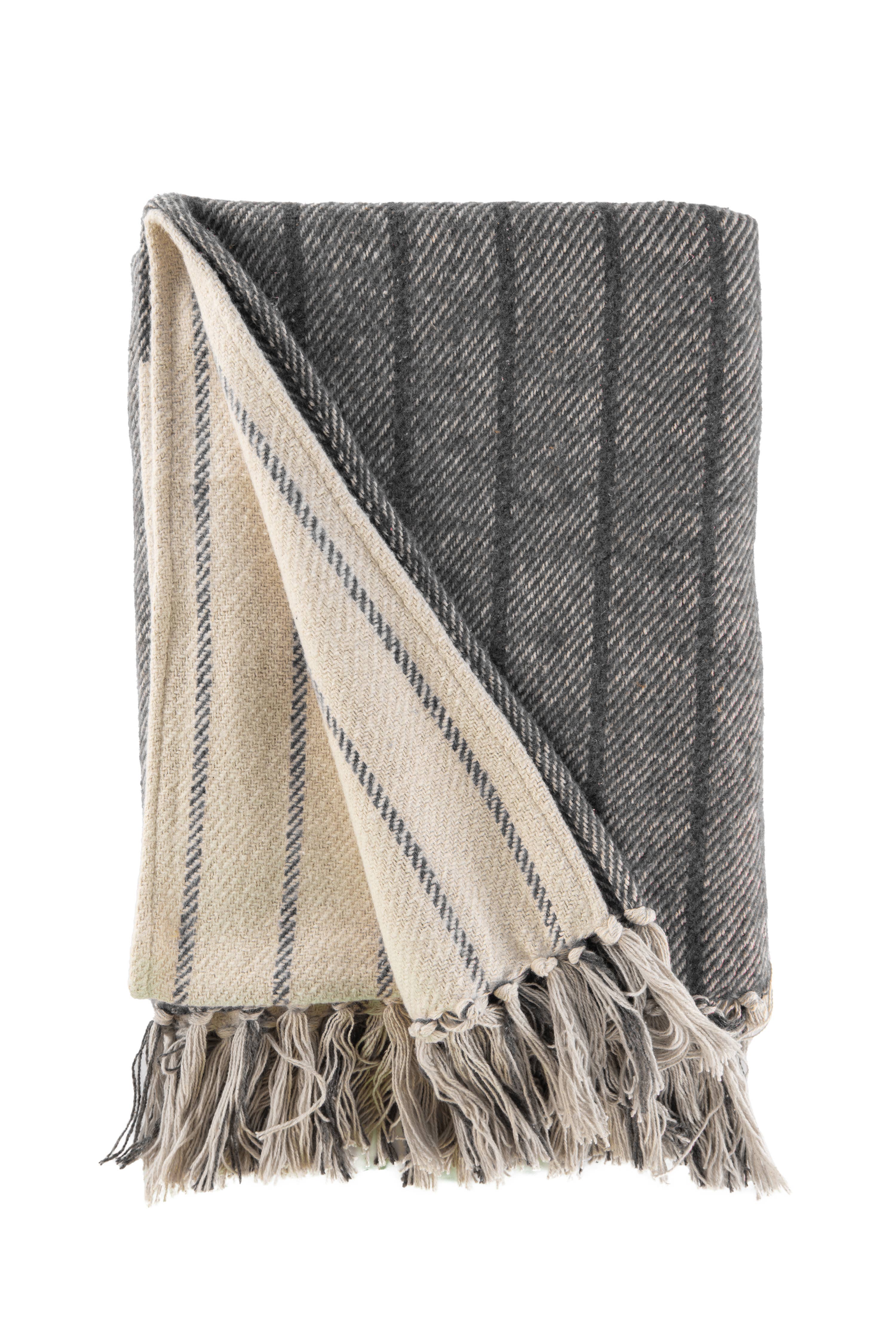 Tiseco - Wholesale Throw Blanket - Throw ALMA - 130x160 cm0