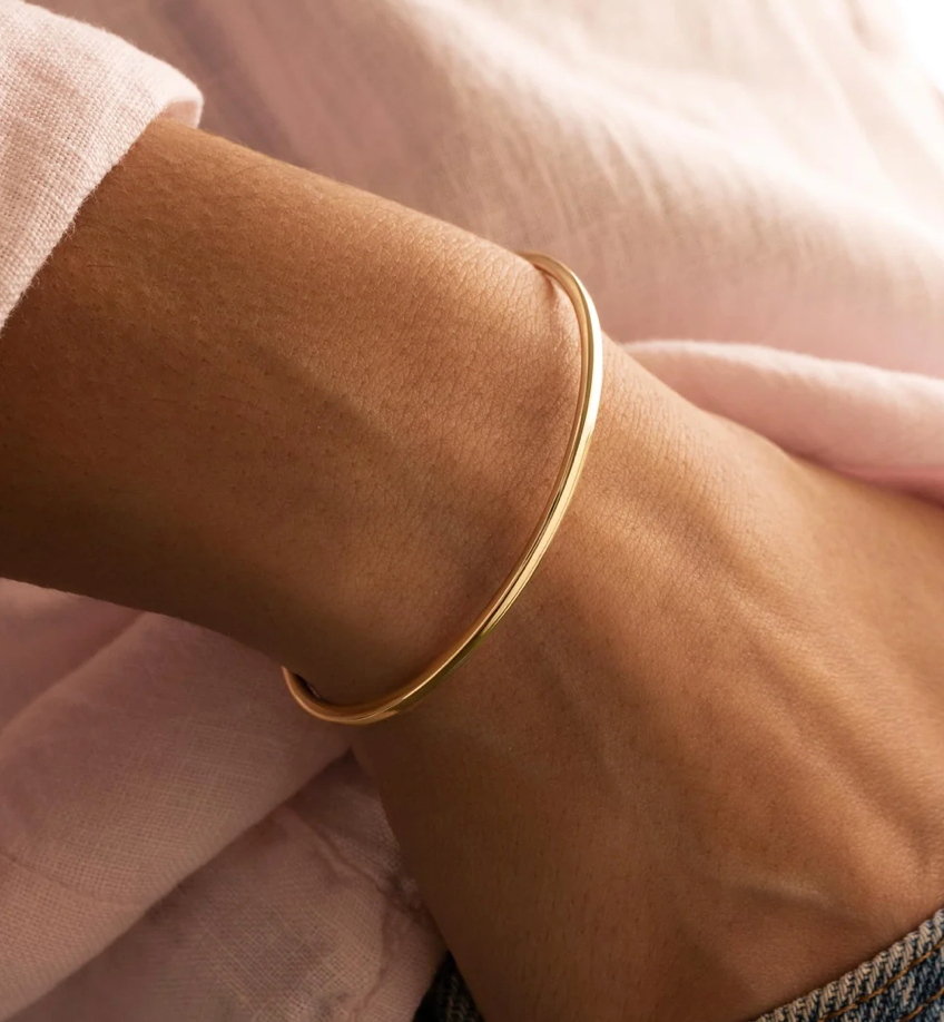 HoopLa - Wholesale Bangle Bracelet - Sofia-Hinge Bangle 14K Gold Stainless Steel Waterproof3