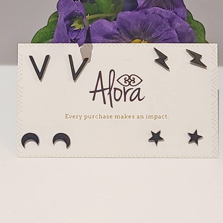 Set di orecchini a perno Giselle per la vendita all'ingrosso da parte di Alora Boutique Inc.