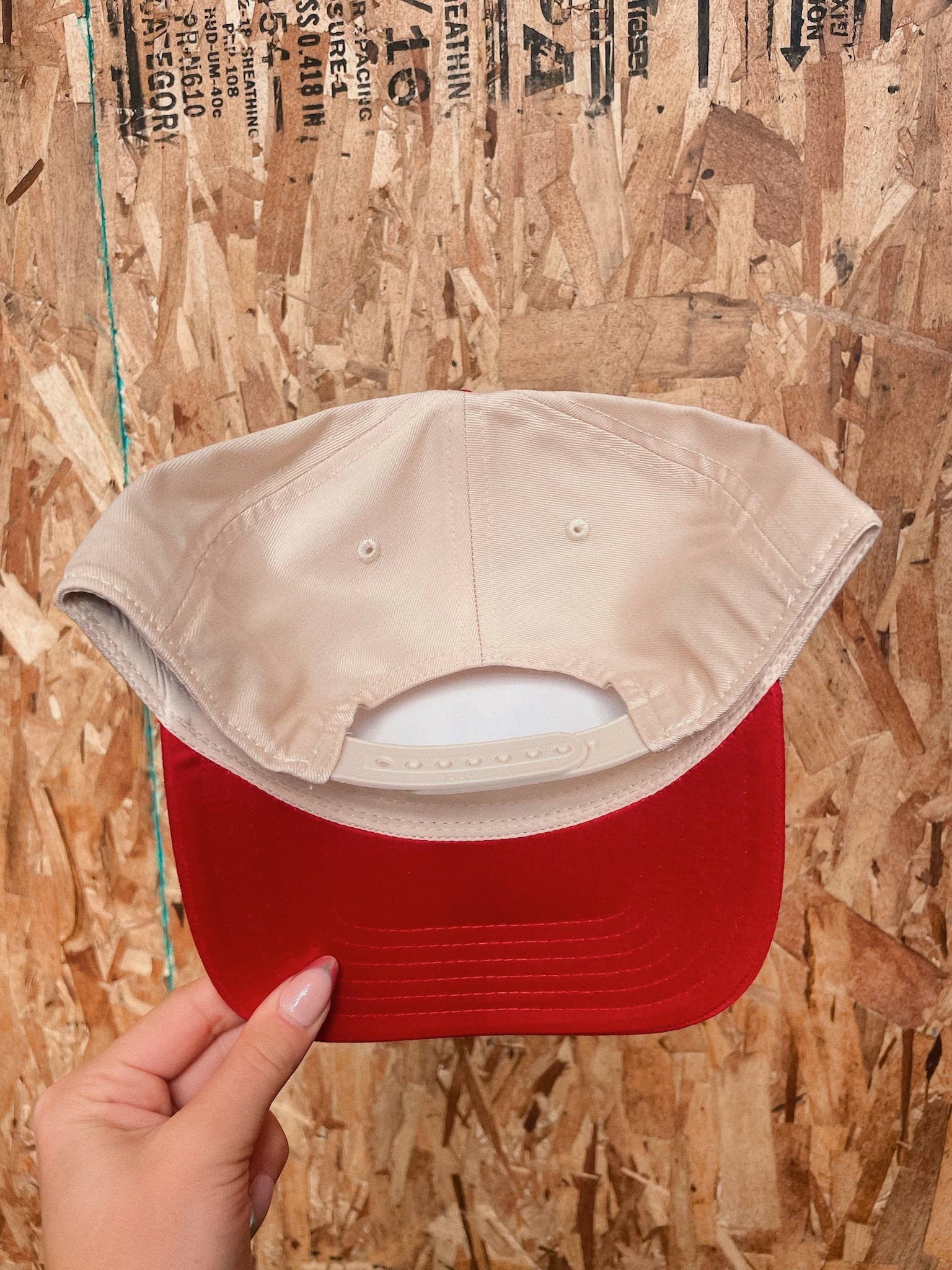 Happy Hour - Wholesale Trucker Hat - Women's - Kiss Me Cowboy Trucker Hat - Red Embroidery Hat4