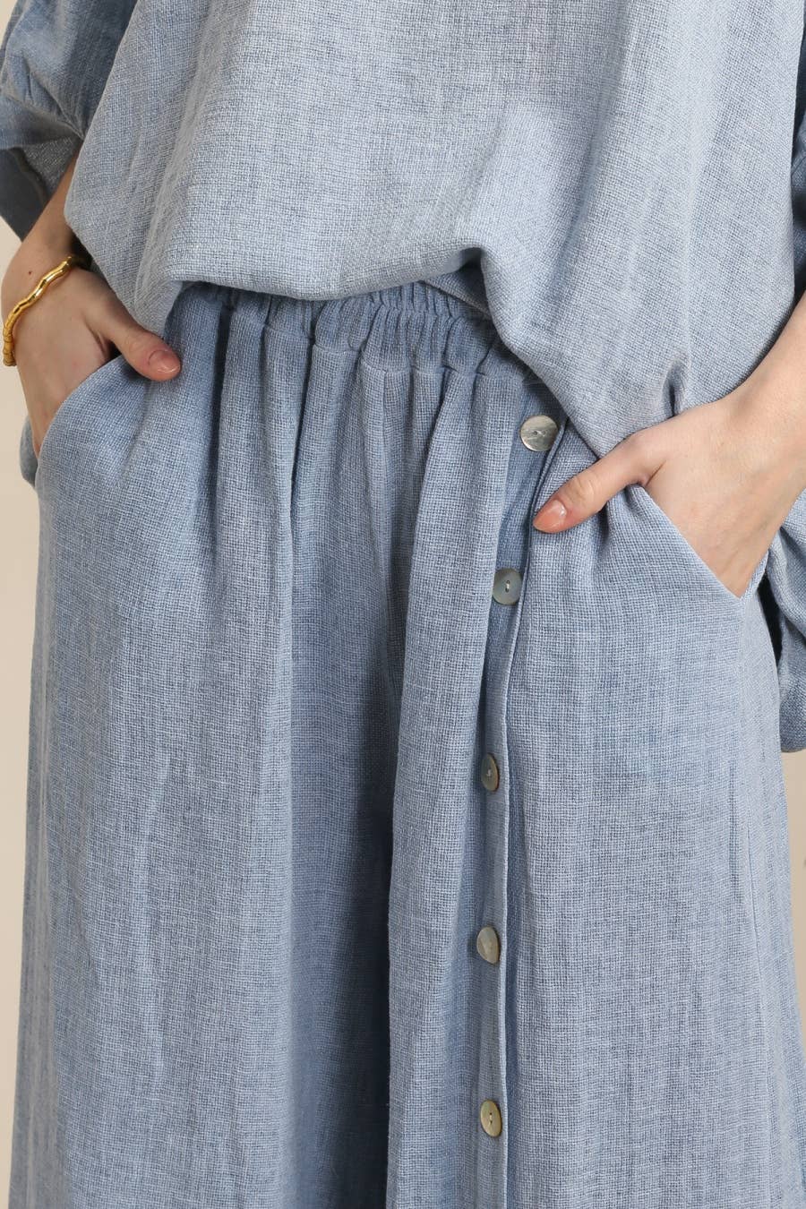 LÉA & LUC - Wholesale Pants - Women's - Trousers in 50% cotton 50% linen REF. 80075