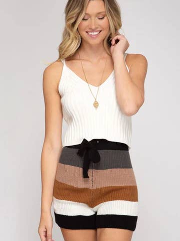 FARBIGE BLOCKSTRICK-SHORTS für den Großhandel von Stylish Wholesale