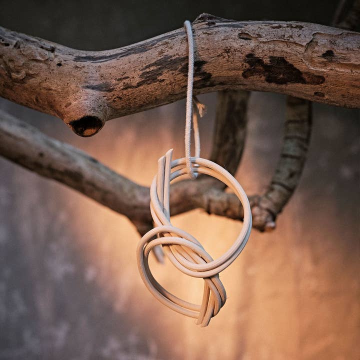 Doppelter Doppelknoten Einzelornament für den Großhandel von Katie Gong