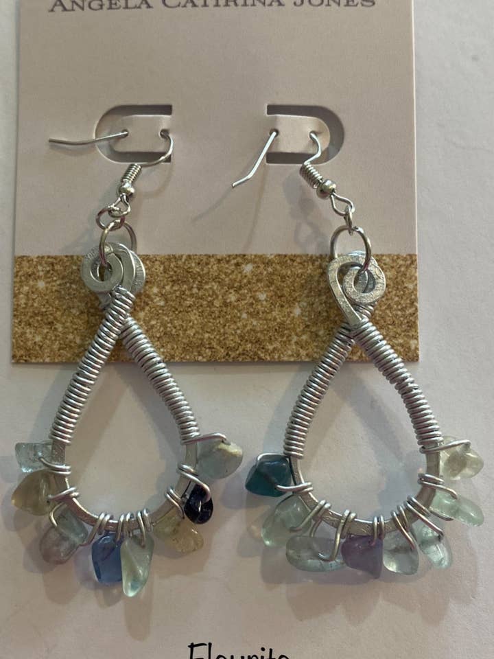 Orecchini decorati con pietre semipreziose a forma di goccia di pioggia - Argento per la vendita all'ingrosso da parte di Angela Catirina Jones