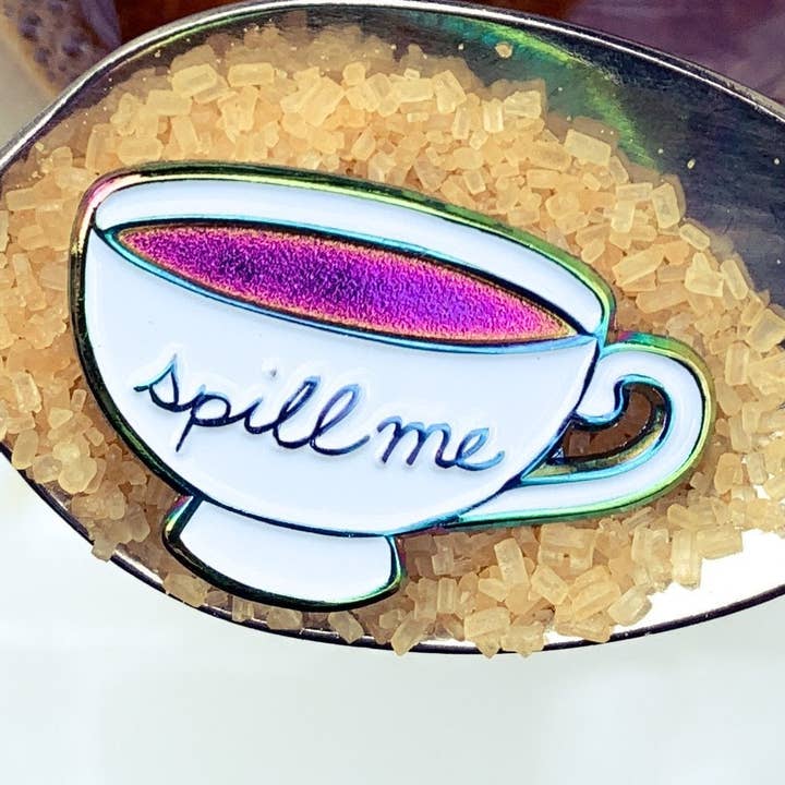 ”Spill Me” anodiserad tekoppstift för wholesale av The Roving House