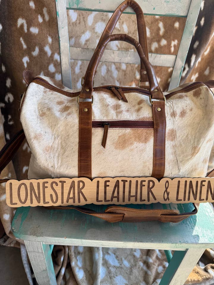 Beige Rød Koskind Plettet Weekendtaske for engroshandel hos Broads Market