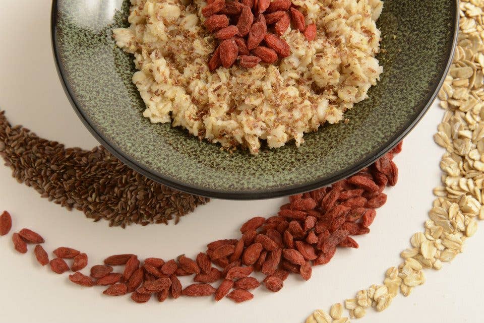 Ventures Int'l Products Inc. - Wholesale Spice Mill - Blossom Manual Flax Seed and Grain Grinder Mill5