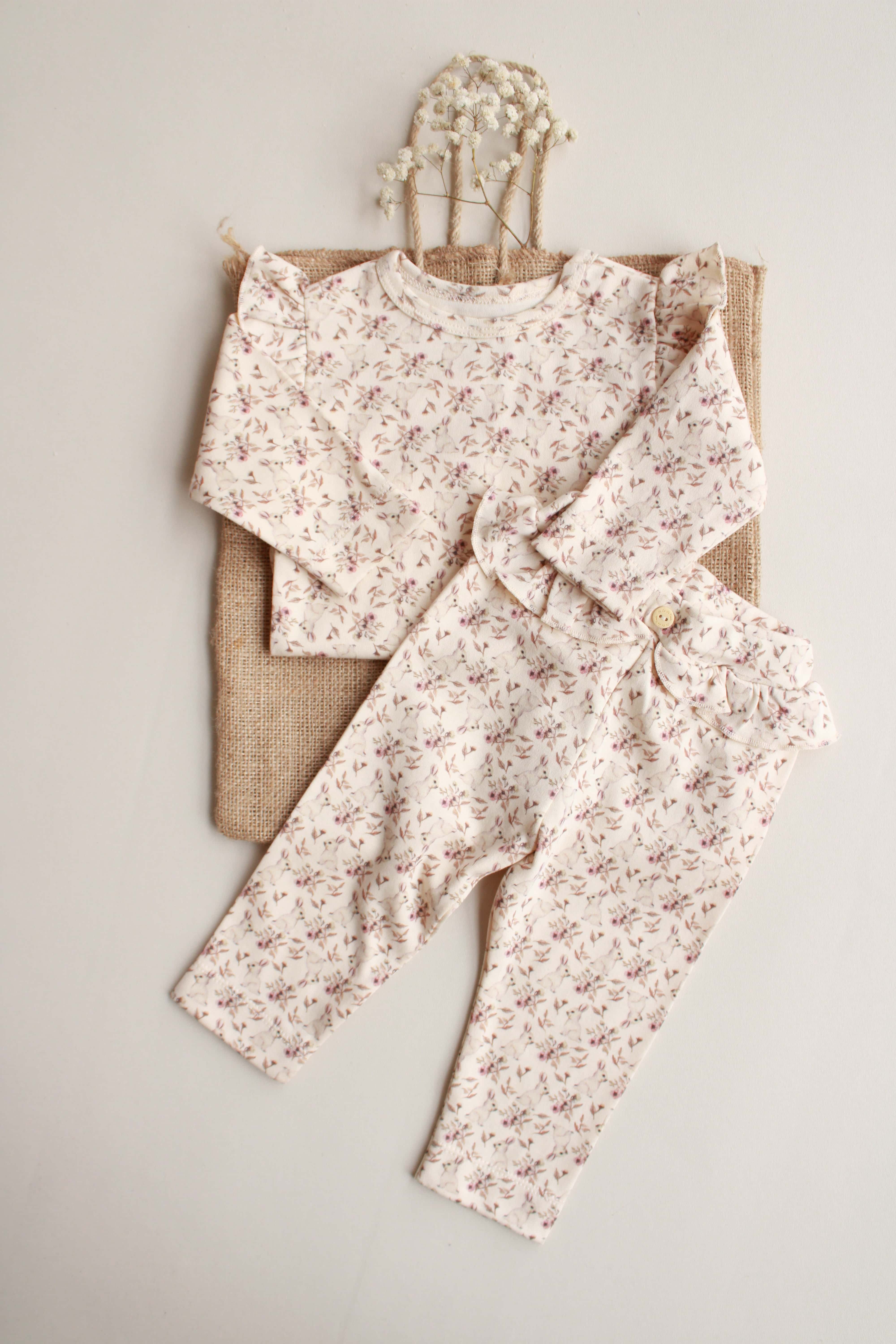 Honey and Hive - Wholesale Clothing Set - Baby - Ruffled Bunny Set1
