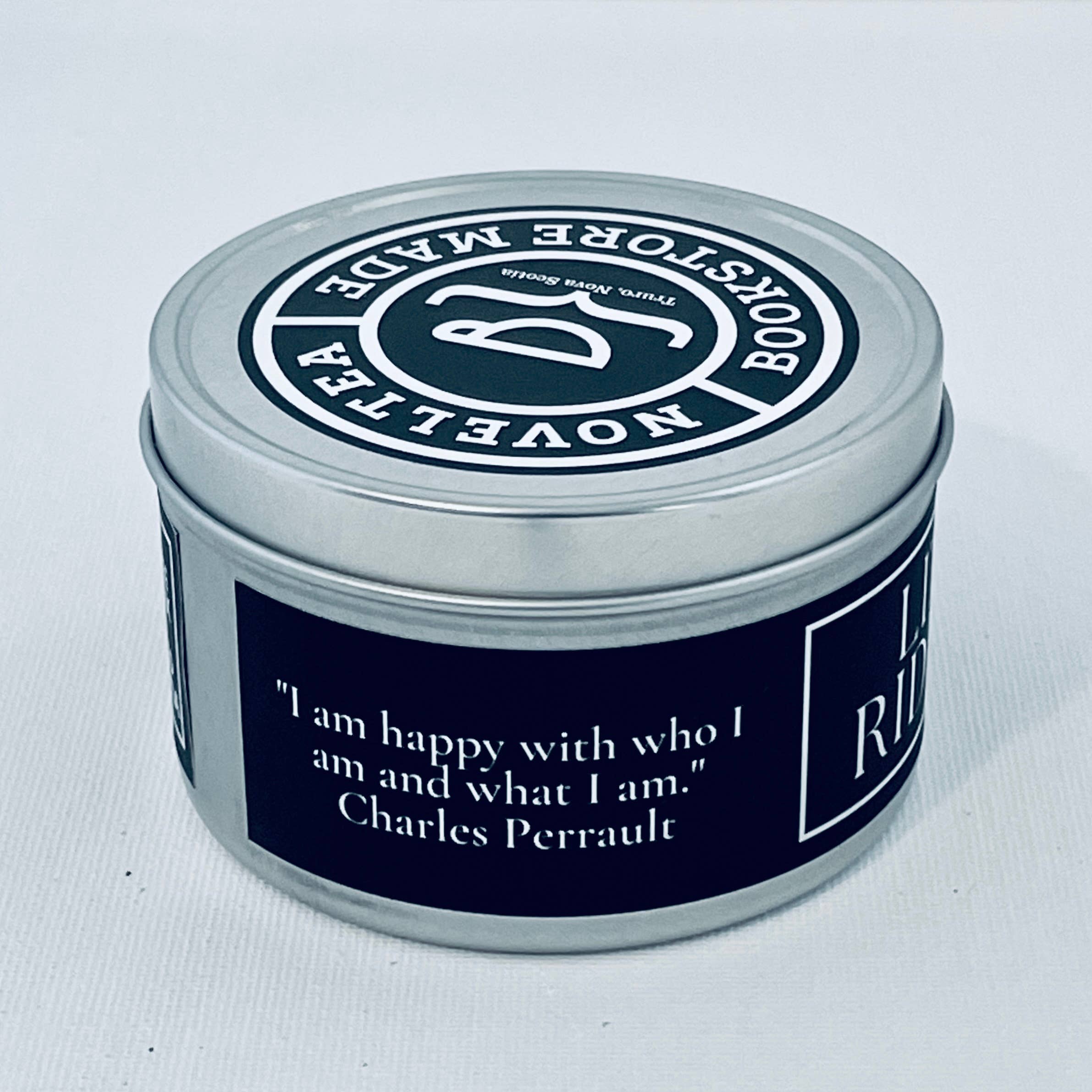 NovelTea Bookstore & Gifts - Vendita all'ingrosso Candele da viaggio - Little Red Riding Hood — Candela Apple Spice Black Label2