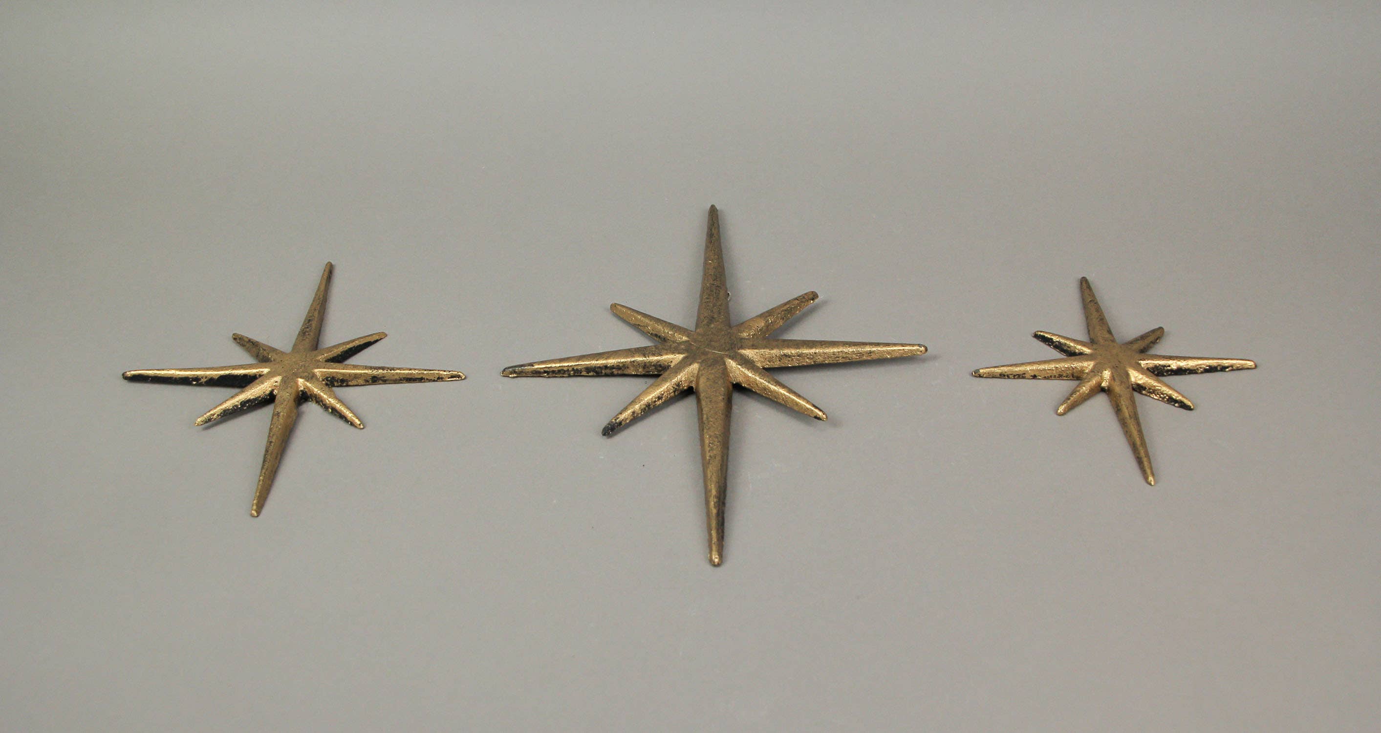 Zeckos - Wholesale Wall Accent - Large Set of 3 Metallic Gold Cast Iron Starburst Wall Decor2