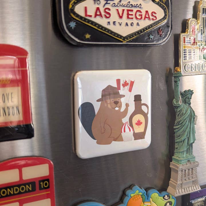 PhiloPerse - Wholesale Magnet - Beaver with Maple Syrup Fridge Magnet2