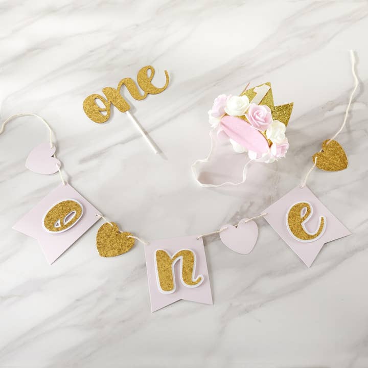 Kate Aspen - Wholesale Party Sign/Banner - Gold Glitter 1st Birthday Décor Kit (Rosette Crown)2