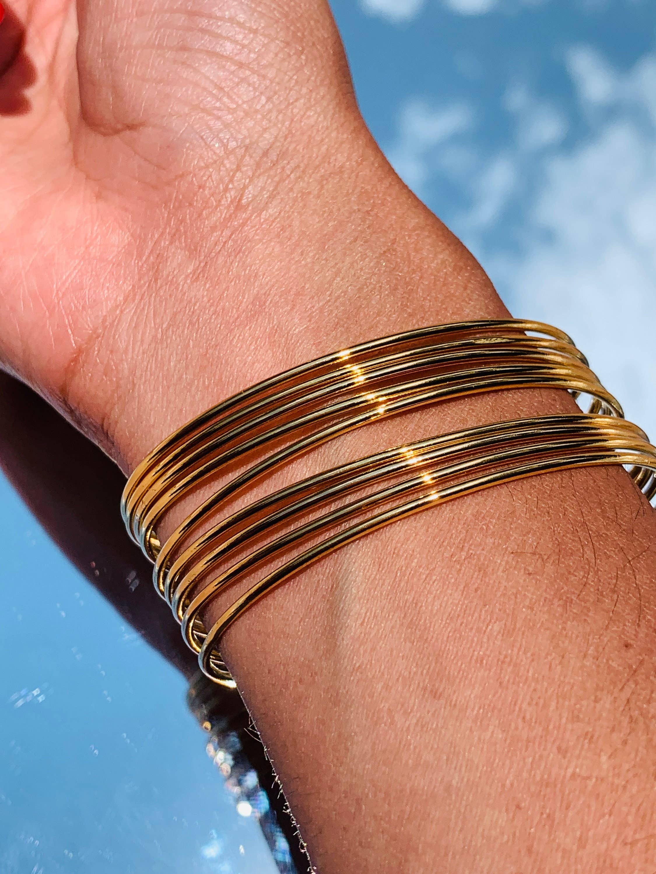 Mali Beads – Großhandel Armreif – Vergoldete wasserdichte stapelbare Armreifen – Damen-Schichtarmbänder1