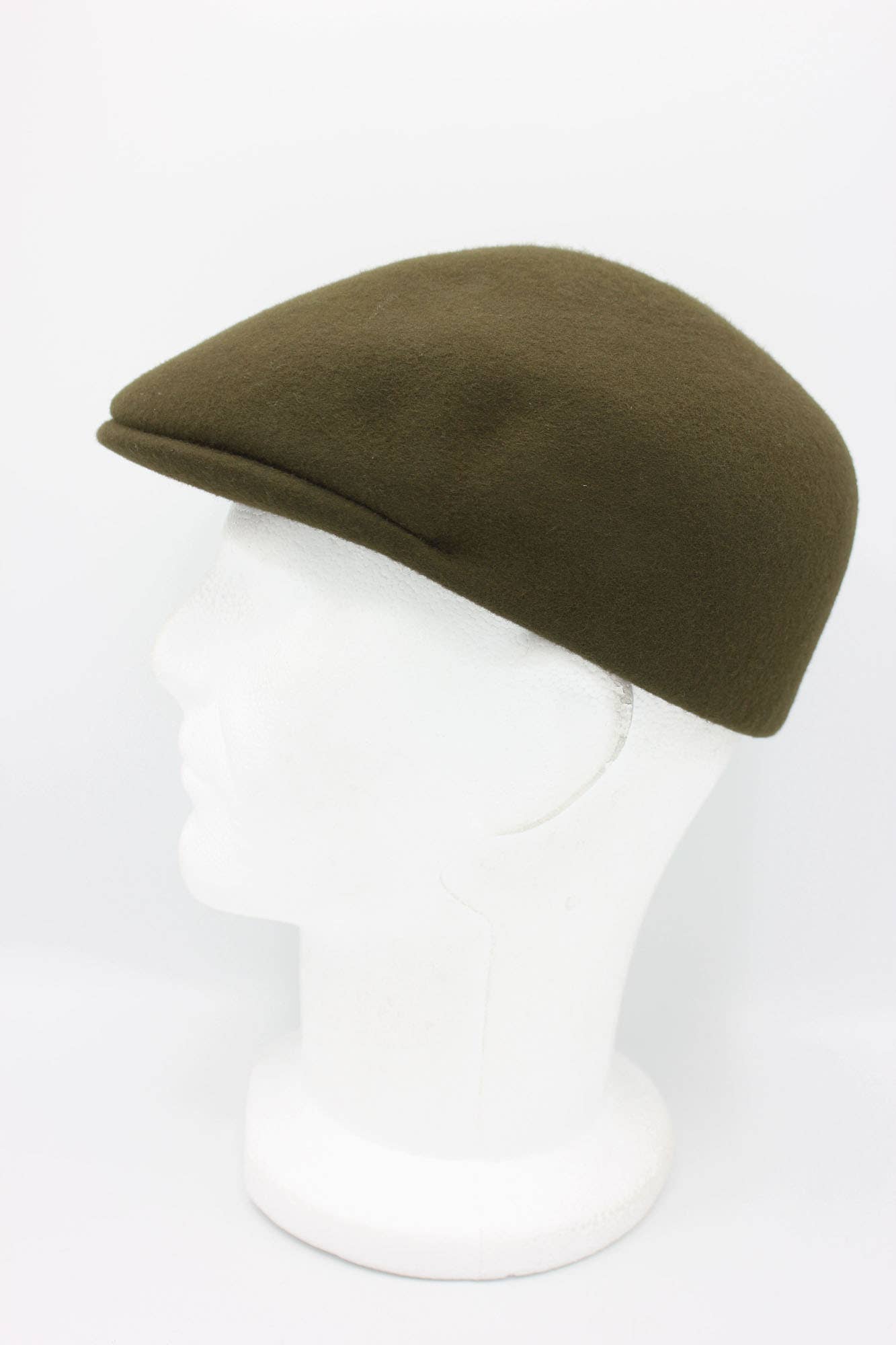 Hologramme Paris – Engroshandel Newsboy/schoolboy hat - Unisex – Klassisk italiensk ensfarvet uldhue med kuppelform23